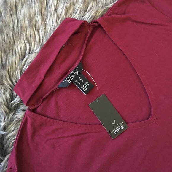 Choker t-shirt❤️BOGO❤️ - Picture 3 of 3